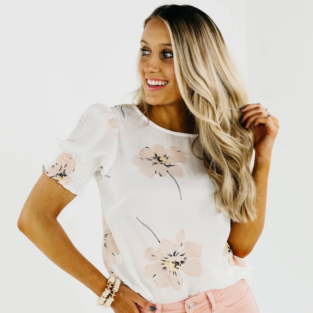 Ivory floral top with puff sleeves